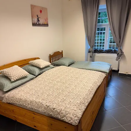 Spacious 115m2 Near Center & Parks Διαμέρισμα