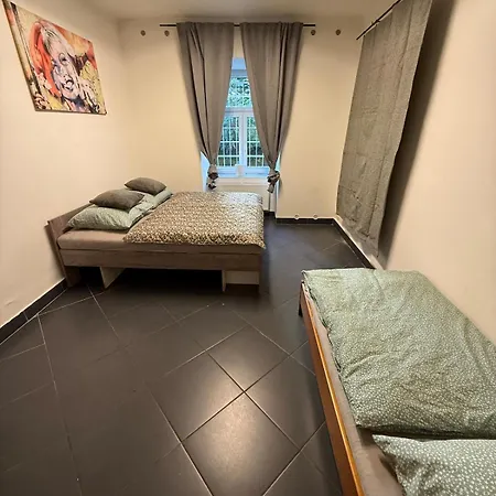 Spacious 115m2 Near Center & Parks