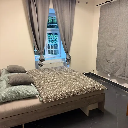 Spacious 115m2 Near Center & Parks * Πράγα